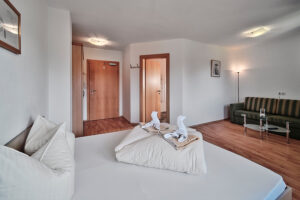 Willkommen im Studio Sonnenaufgang – Ihrem persönlichen Rückzugsort auf 49 m² für 2 bis 5 Personen.
